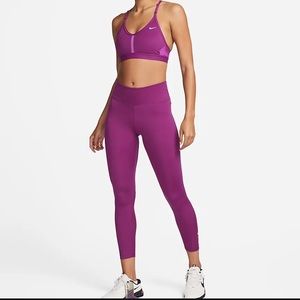 Nike Indy Light-Support Padded V-Neck Sports Bra Light Bordeaux/Sangria/White